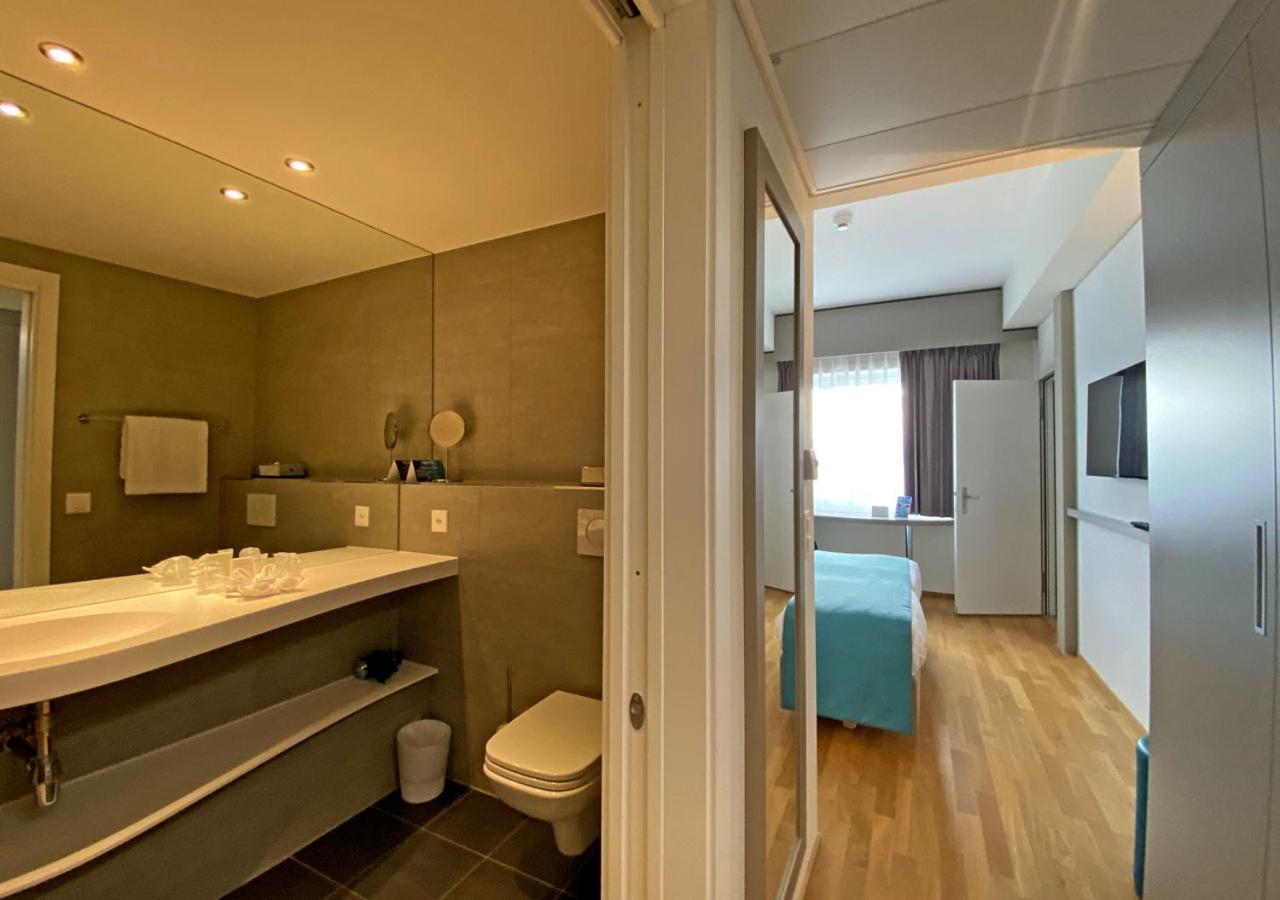 Aquatis Hotel Лозана Екстериор снимка