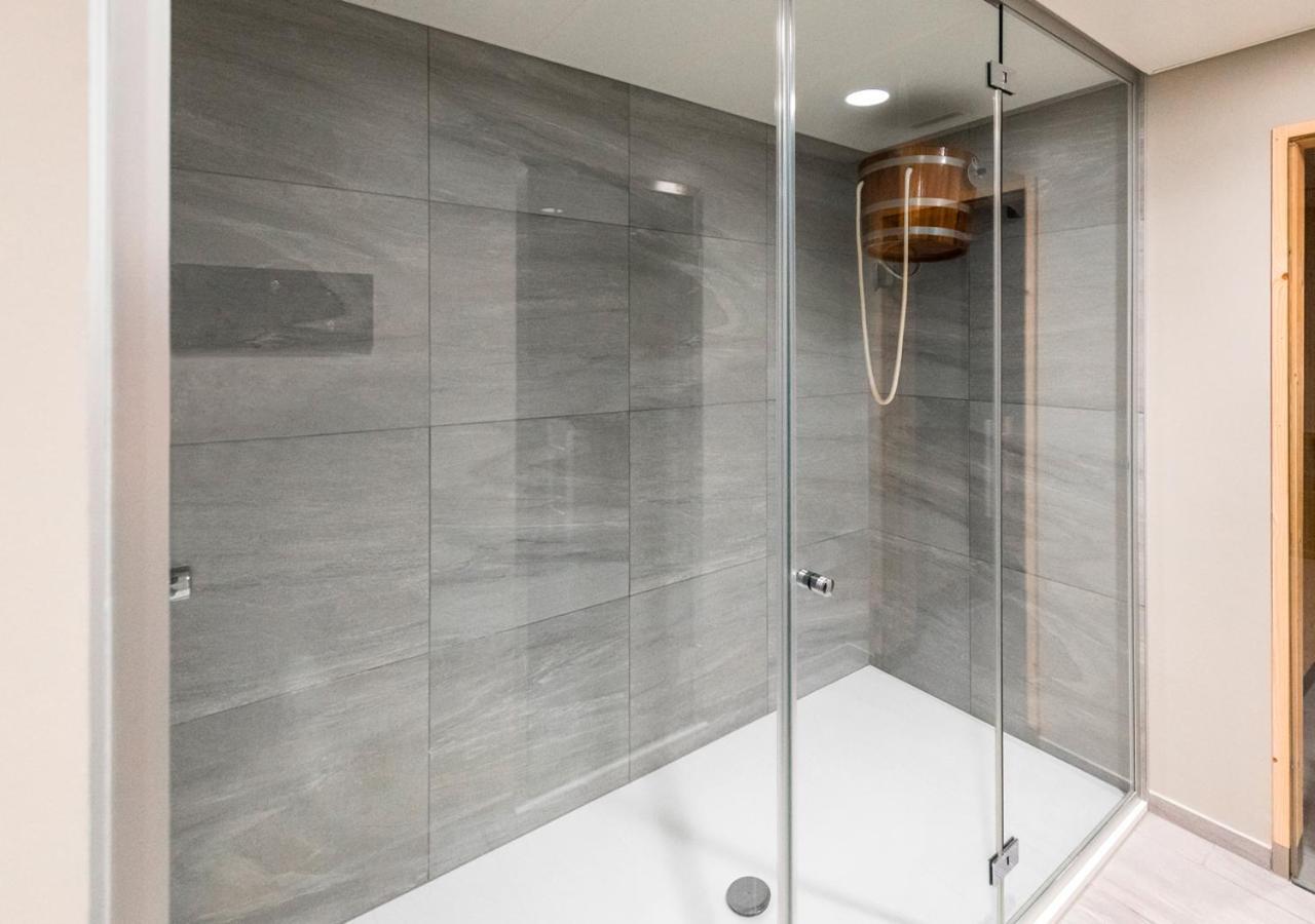 Aquatis Hotel Лозана Екстериор снимка